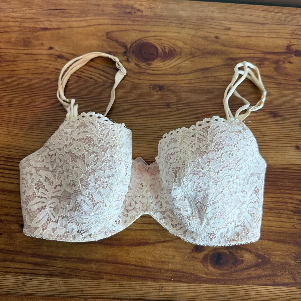 B.temptd by Wacoal Lace T-Shirt Bra Pink Ivory‎ Underwire Plunge Cup Size 32DDD